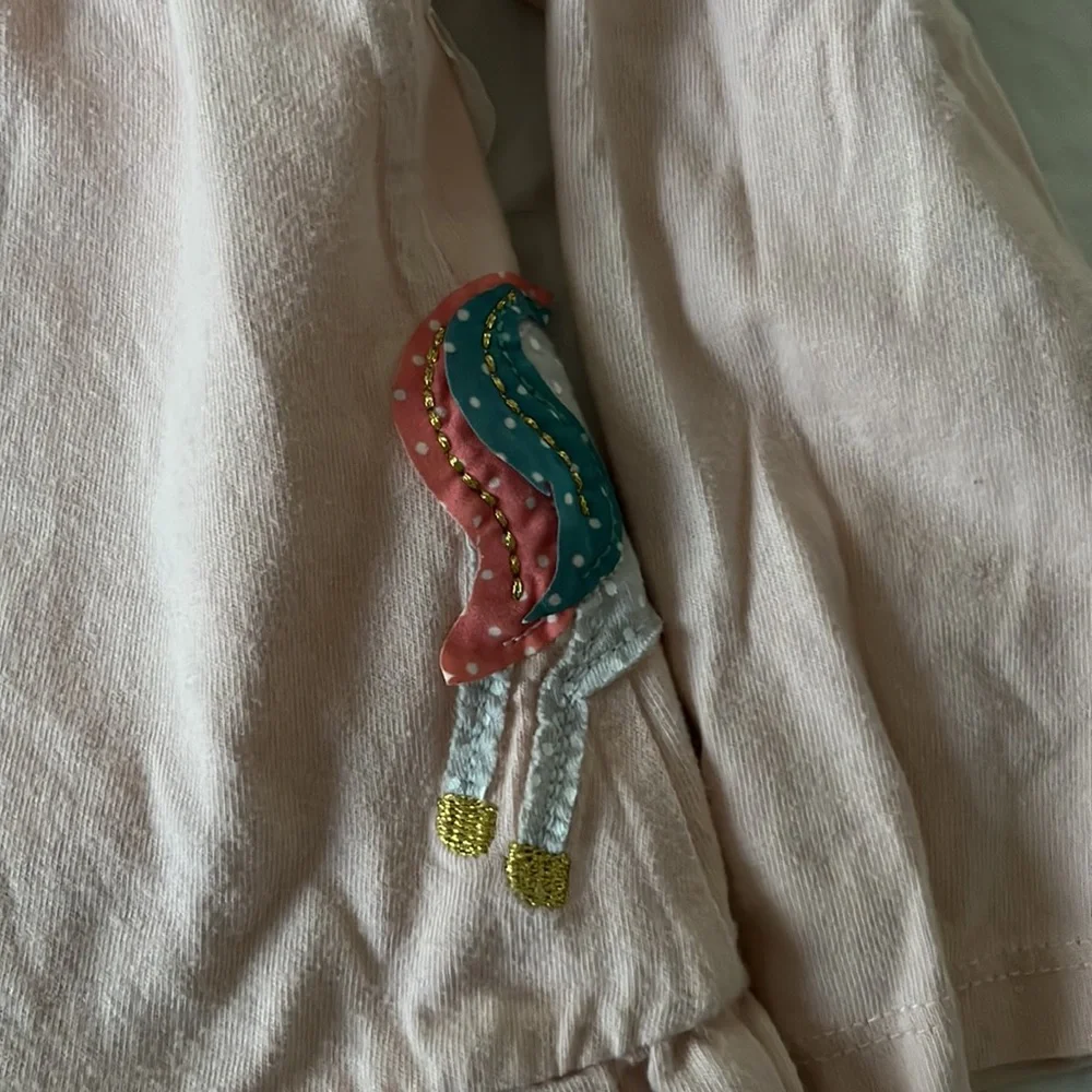 Baby Boden Long-Sleeve Appliqué Peplum T-shirt - Picture 5 of 8